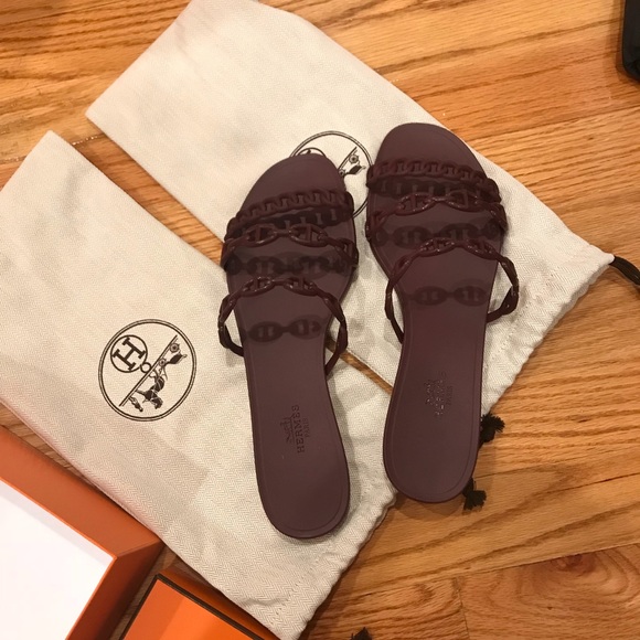 Hermes Shoes - Hermès sandal Bordeaux 390